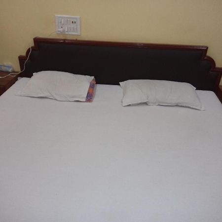 Hotel Neelkamal Indore Esterno foto